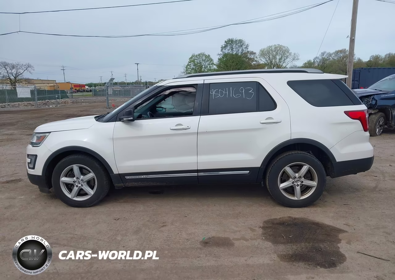2017 Ford Explorer Xlt VIN:1FM5K7D85HGD50957 - 14