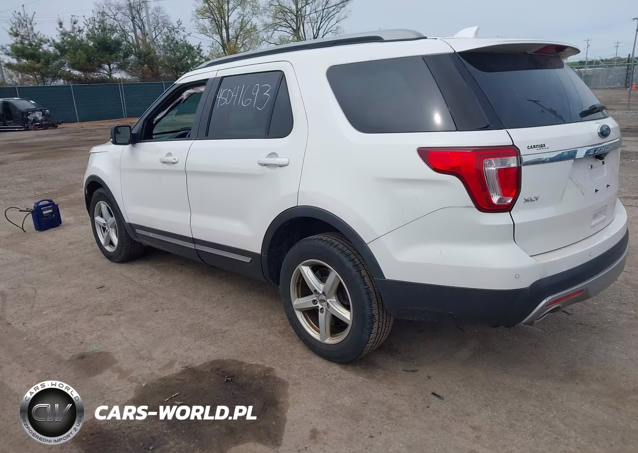 2017 Ford Explorer Xlt VIN:1FM5K7D85HGD50957 - 3