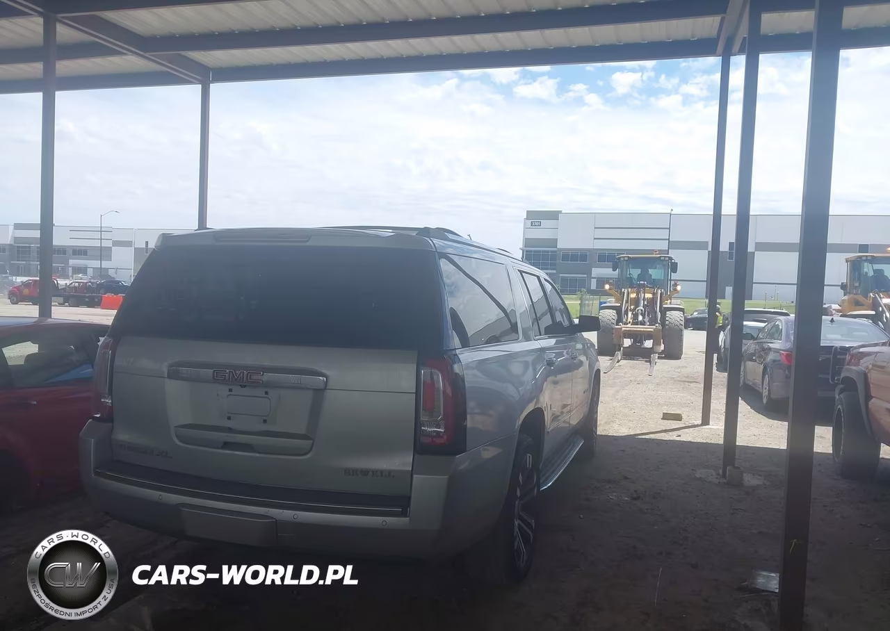 2017 GMC Yukon Xl Denali VIN:1GKS2HKJ7HR296492 - 4