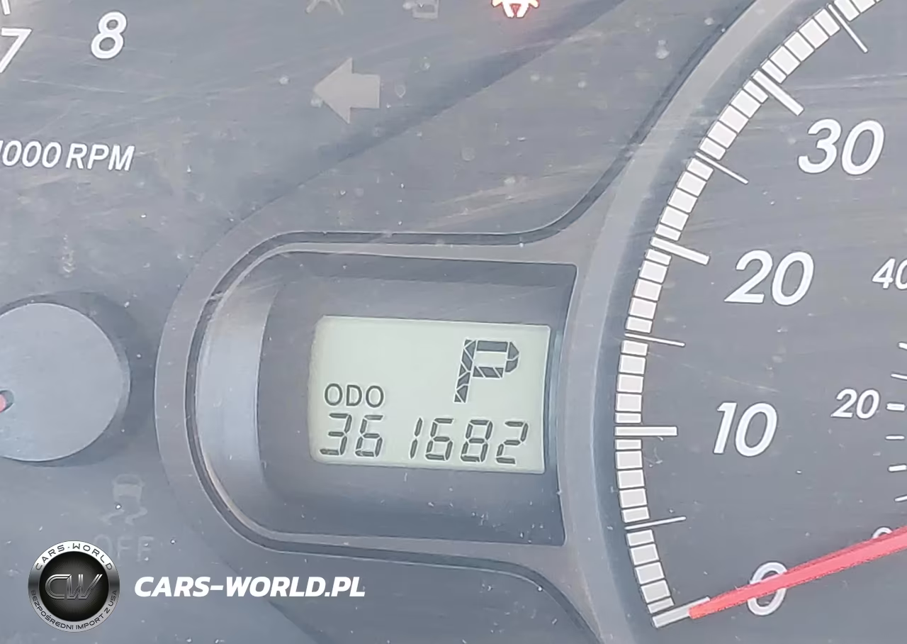 2011 Toyota Sienna Le V6 VIN:5TDKK3DC5BS088973 - 15