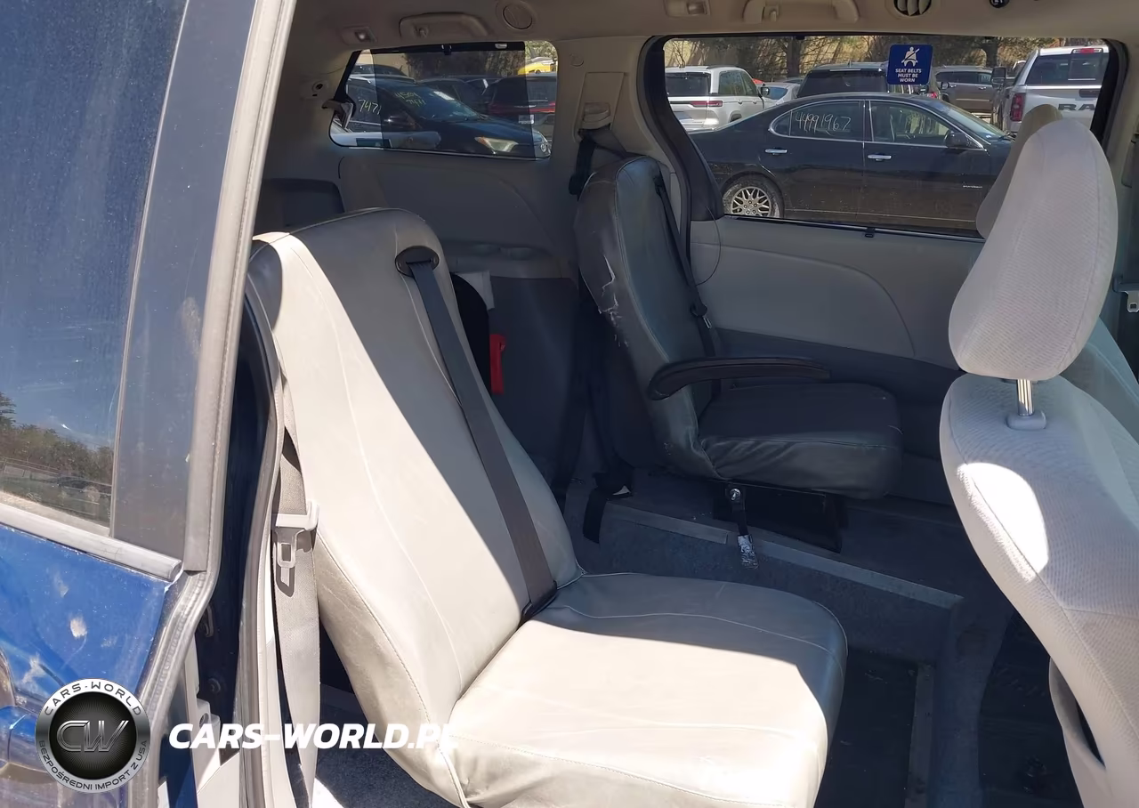 2011 Toyota Sienna Le V6 VIN:5TDKK3DC5BS088973 - 8