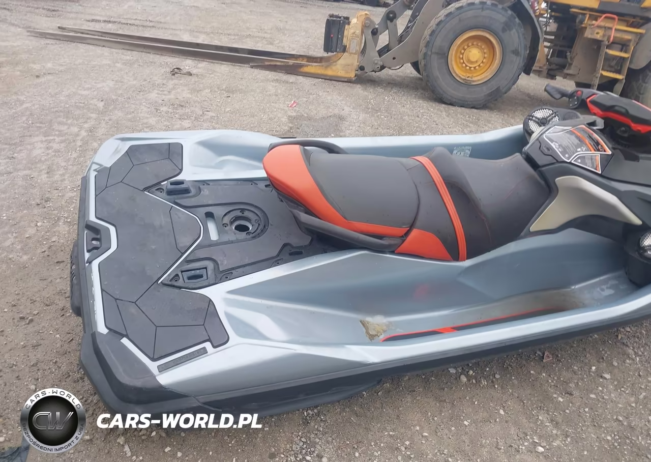 2018 Sea Doo Rxt-300 VIN:YDV07583A818 - 8