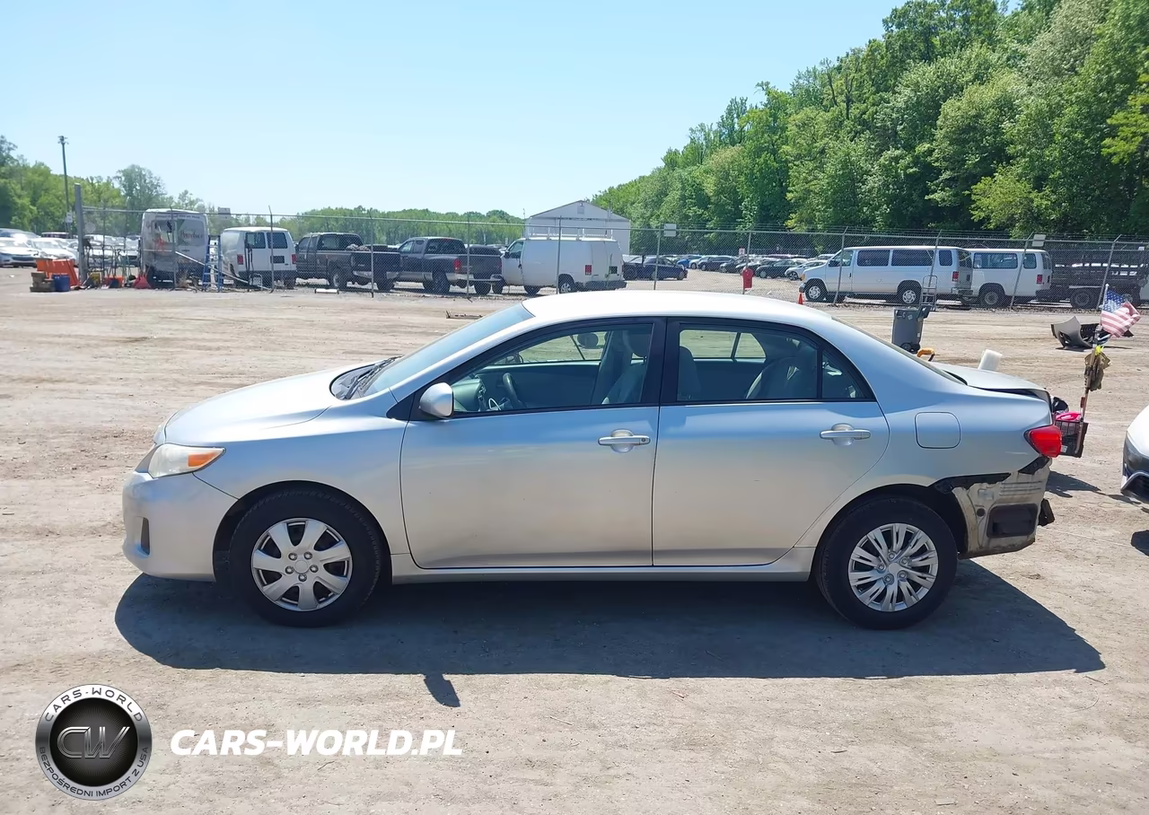 2011 Toyota Corolla Le VIN:JTDBU4EE6B9137175 - 14