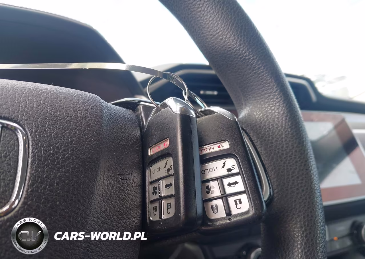 2018 Honda Clarity Plug-In Hybrid VIN:JHMZC5F15JC011604 - 11