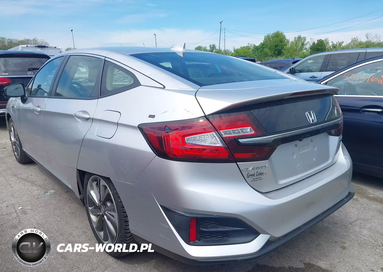 2018 Honda Clarity Plug-In Hybrid VIN:JHMZC5F15JC011604 - 3
