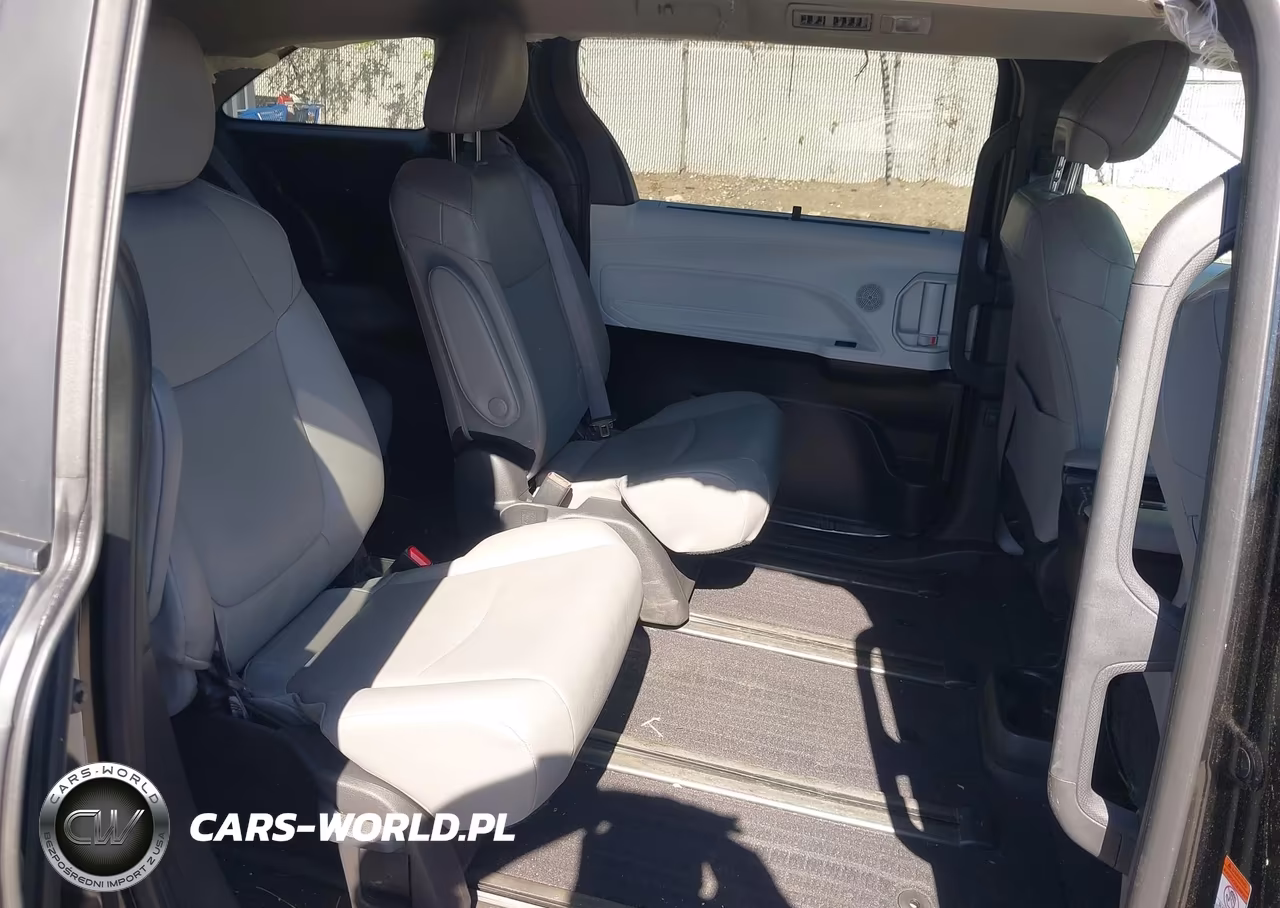 2025 Toyota Sienna Xle VIN:5TDJSKFC1SS189401 - 8