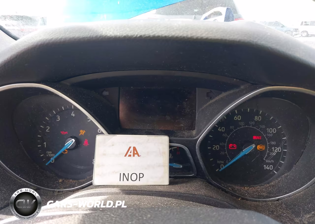 2018 Ford Focus Se VIN:1FADP3K23JL238718 - 15