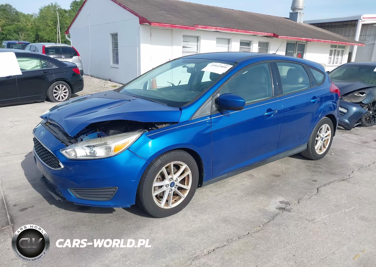 2018 Ford Focus Se VIN:1FADP3K23JL238718 - 2