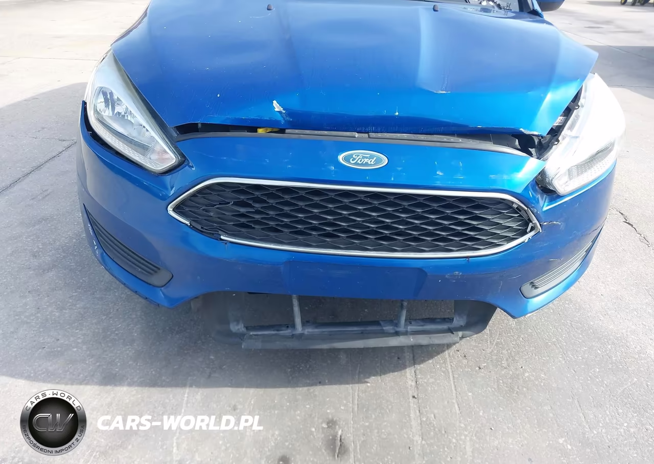 2018 Ford Focus Se VIN:1FADP3K23JL238718 - 6