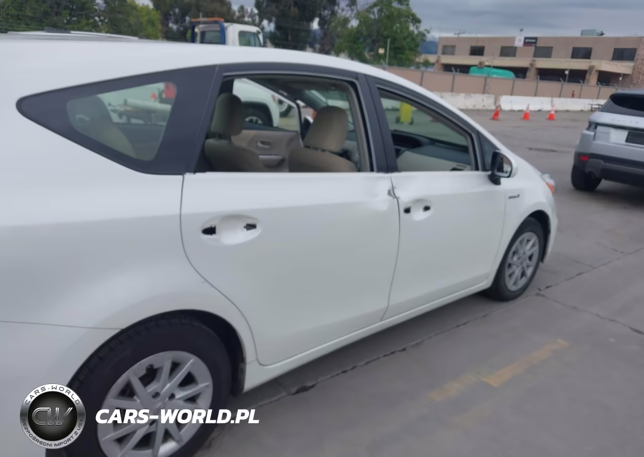 2012 Toyota Prius V Five-Three-Two VIN:JTDZN3EU7C3162376 - 6