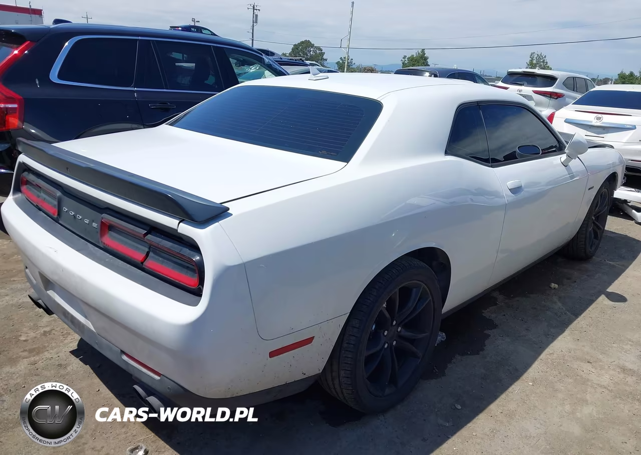 2016 Dodge Challenger R-T Plus VIN:2C3CDZBT3GH120088 - 4