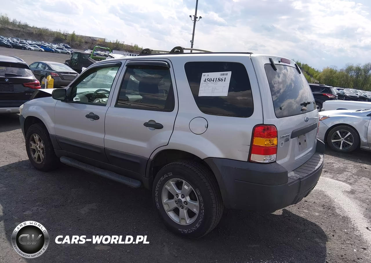 2007 Ford Escape Xlt VIN:1FMYU93Z57KA61070 - 3