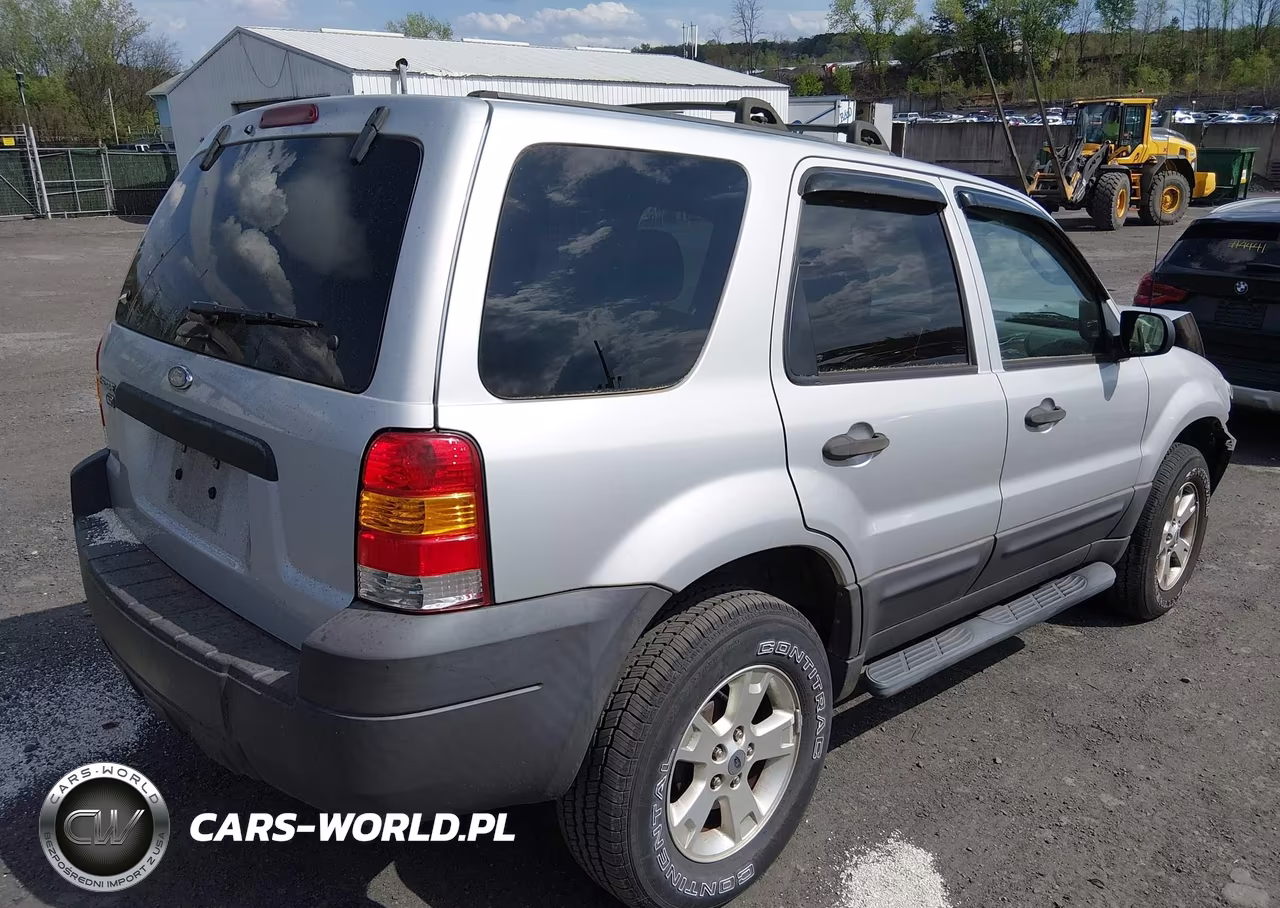 2007 Ford Escape Xlt VIN:1FMYU93Z57KA61070 - 4