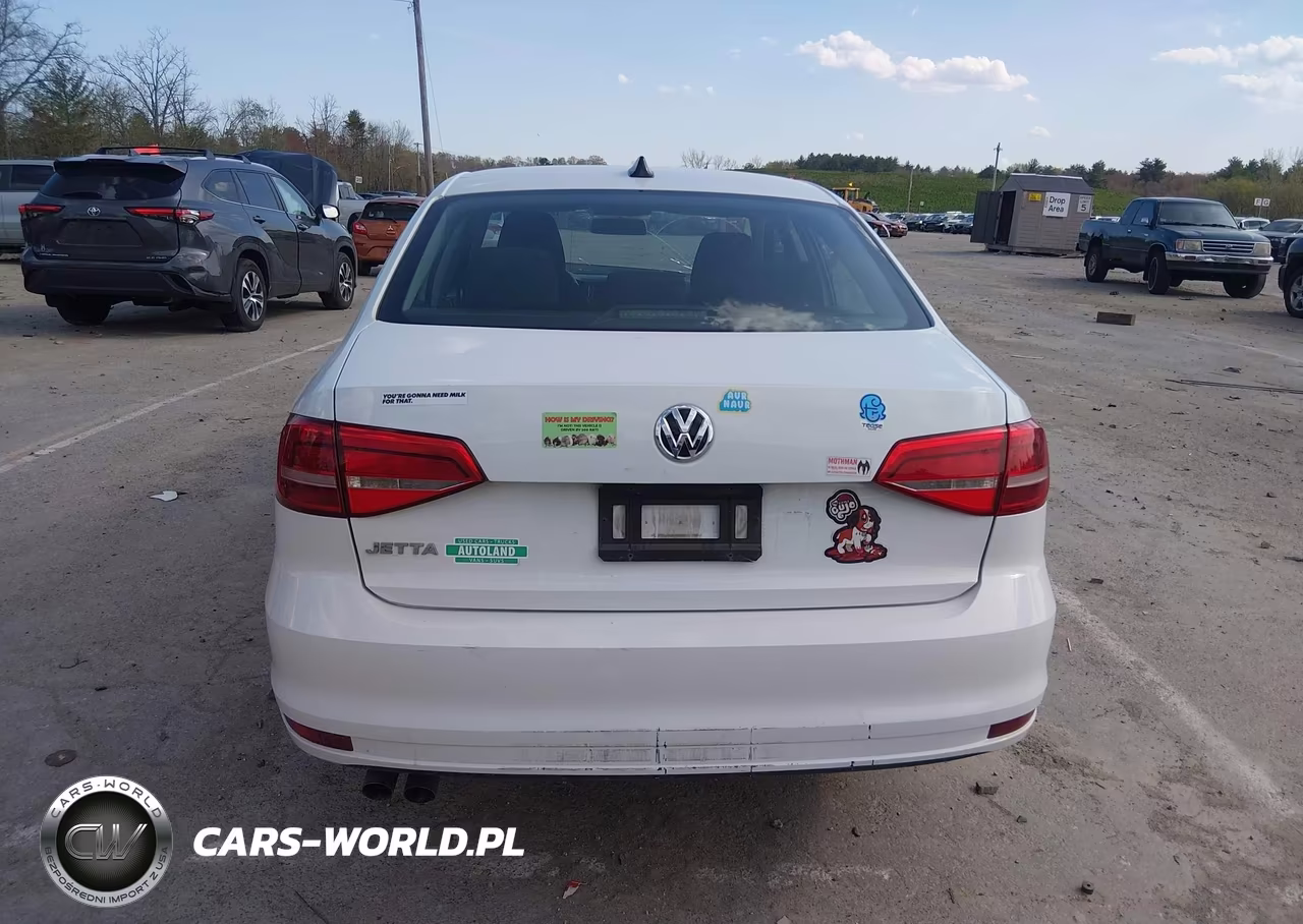 2015 Volkswagen Jetta 2.0L S VIN:3VW2K7AJ4FM350527 - 17