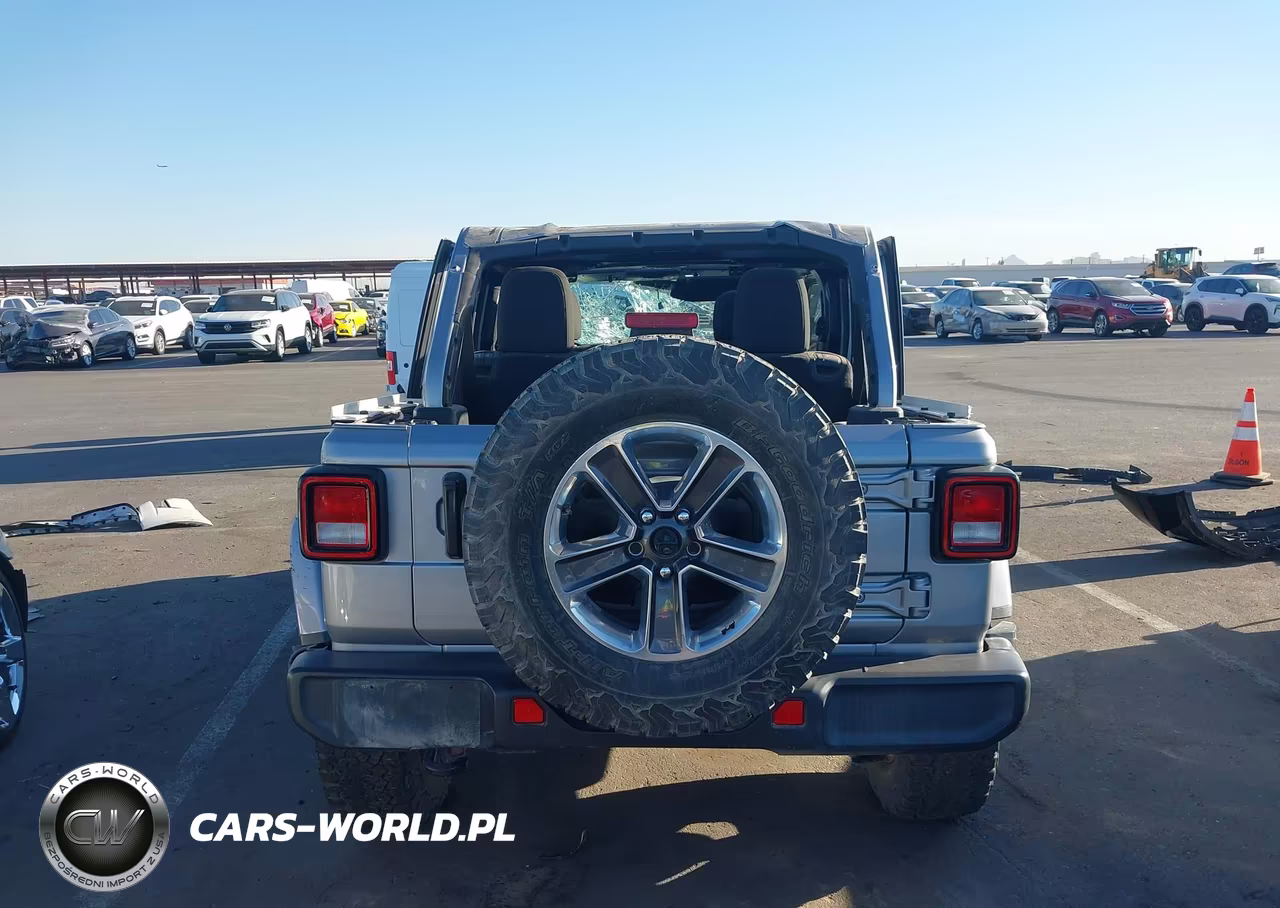 2021 Jeep Wrangler Unlimited Sahara VIN:1C4HJXEN5MW545126 - 16