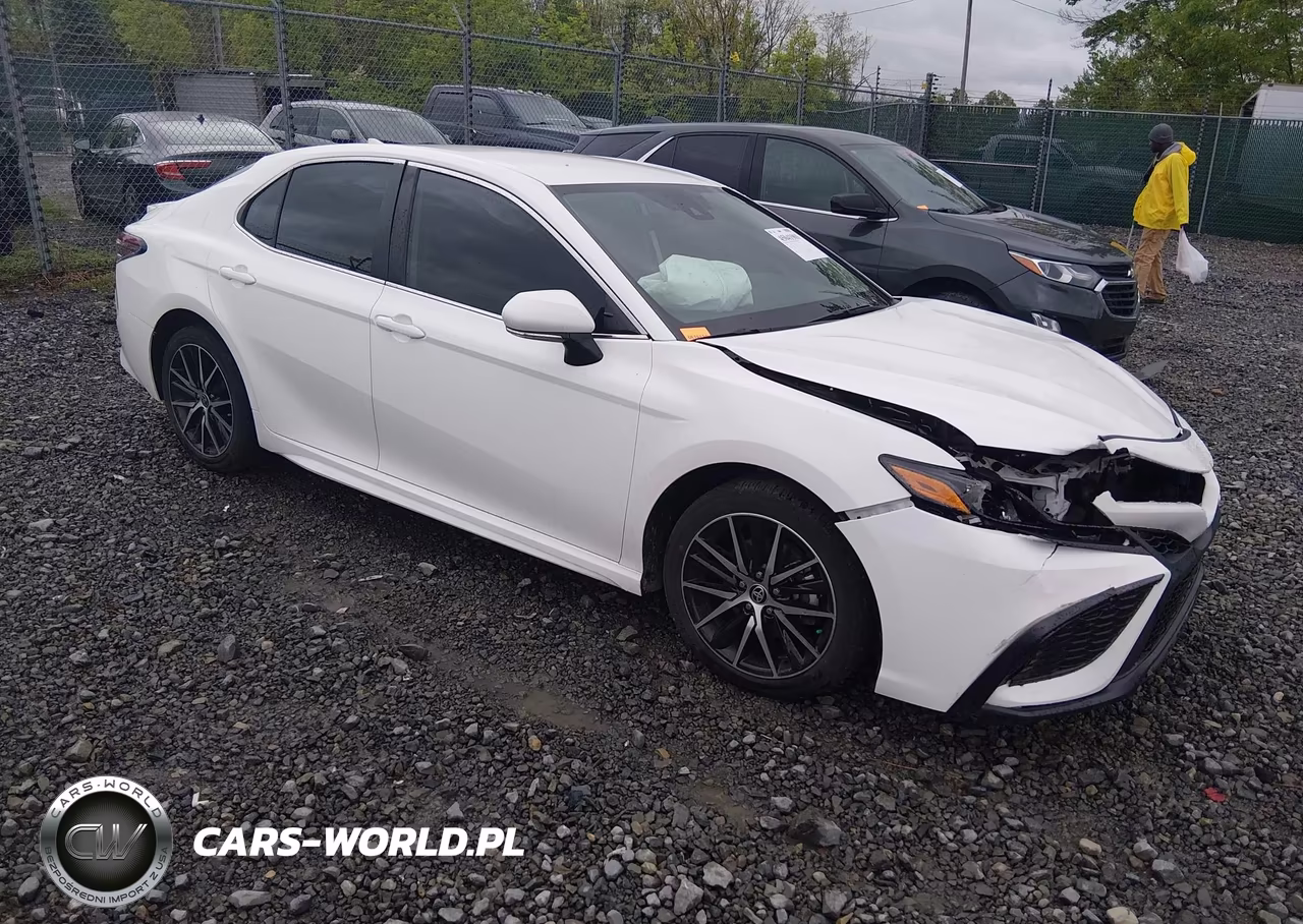 2023 Toyota Camry Se – zdjęcie 1 z 16
