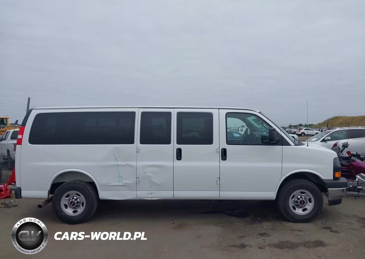 2026 GMC Savana Passenger 3500 Extended Wheelbase, Lt, Rwd VIN:1GJZ7PF76T1189048 - 13