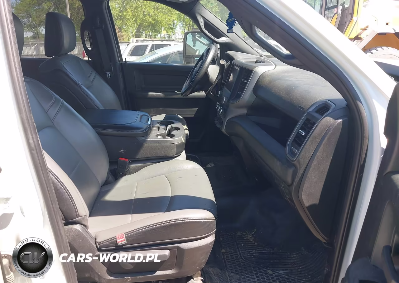2024 Ram 2500 Tradesman 4X4 6'4 Box VIN:3C6UR5CL7RG234551 - 5