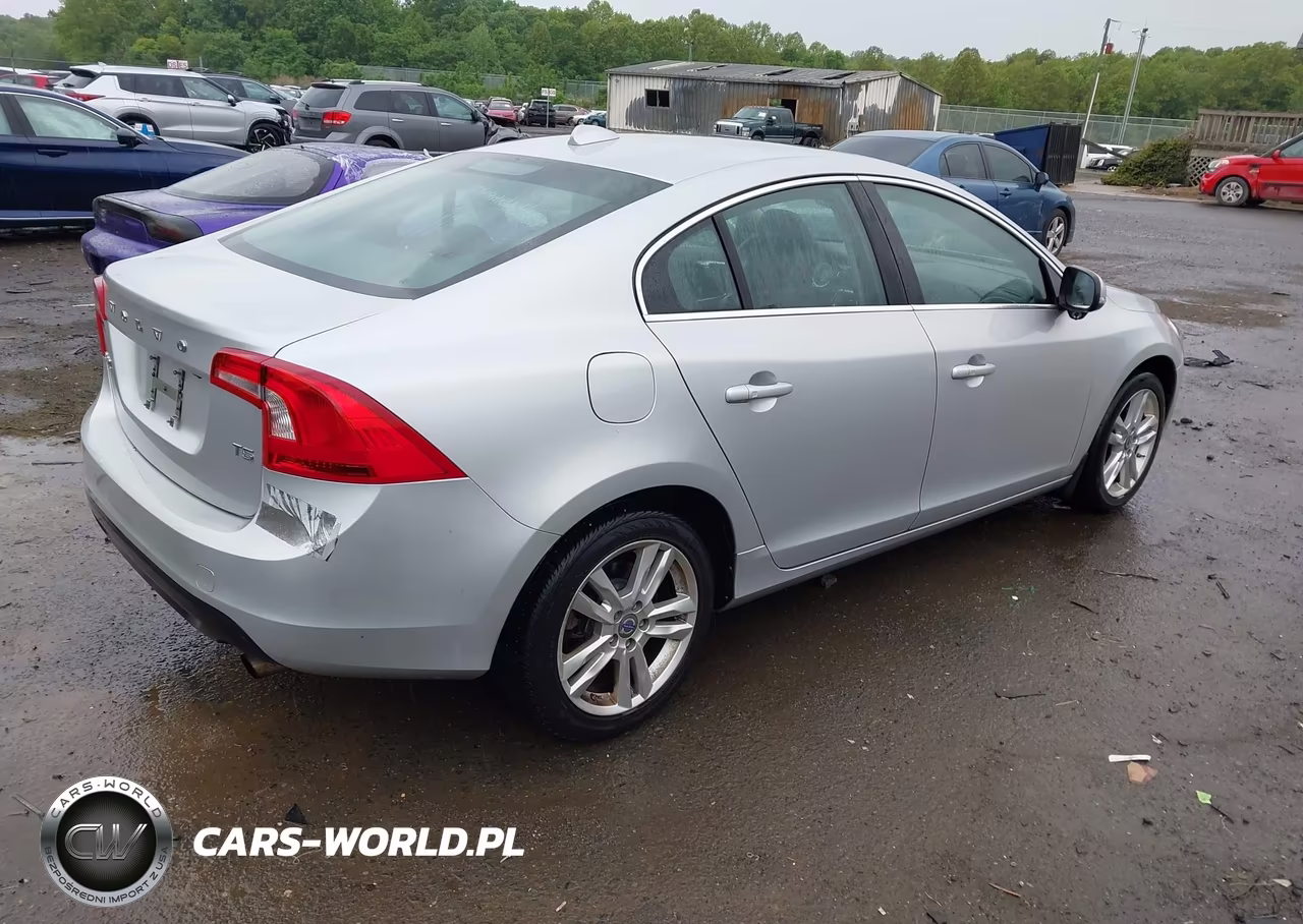 2012 Volvo S60 T5 VIN:YV1622FS3C2106907 - 4