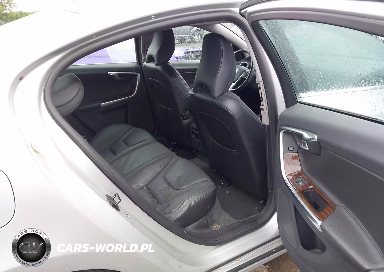 2012 Volvo S60 T5 VIN:YV1622FS3C2106907 - 8