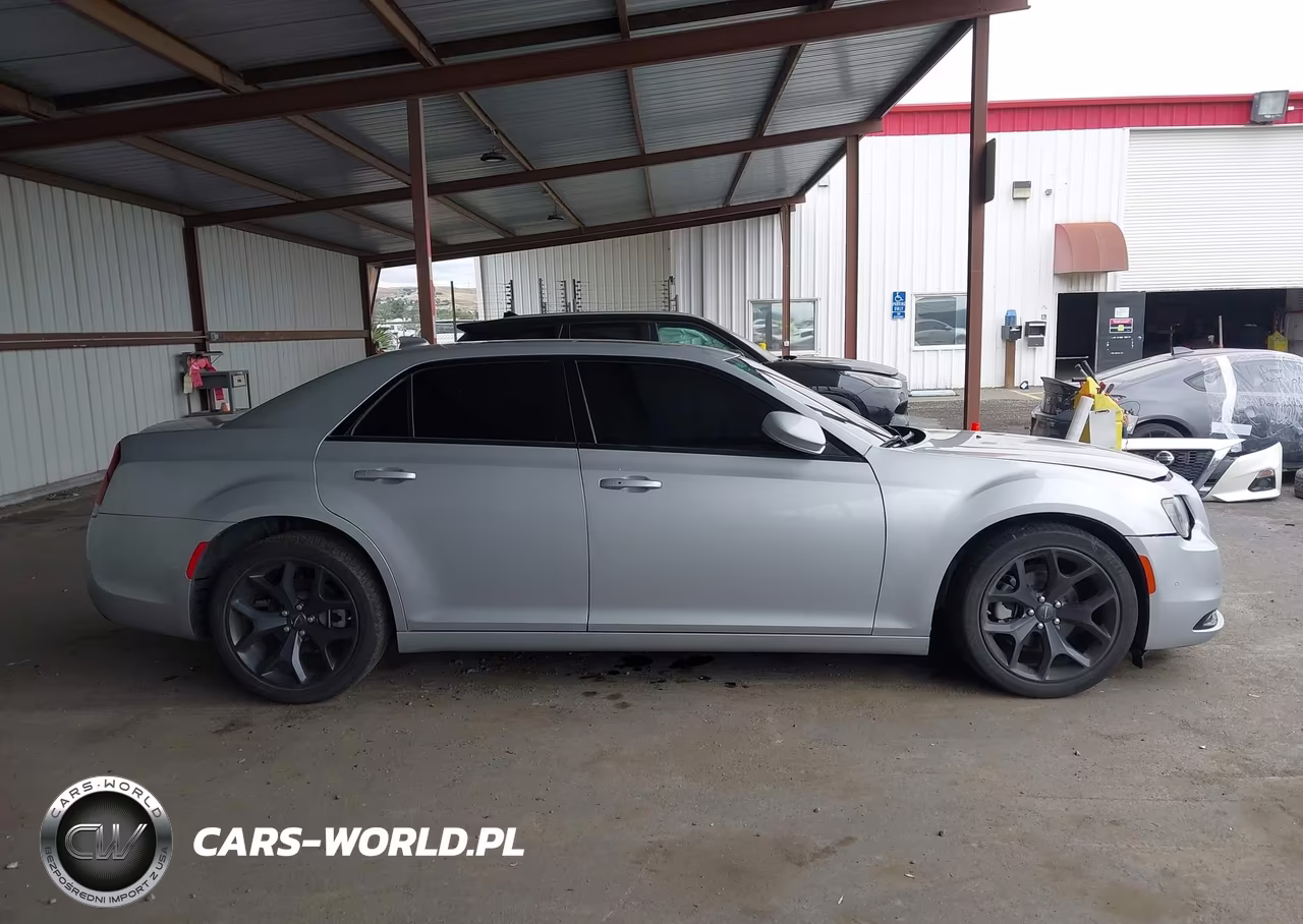 2022 Chrysler 300 S VIN:2C3CCABGXNH205272 - 13