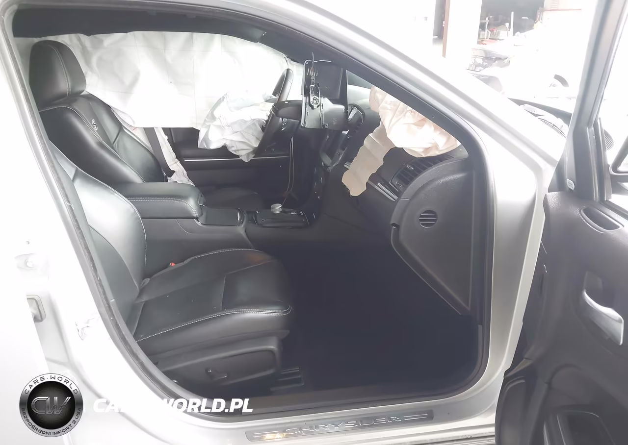 2022 Chrysler 300 S VIN:2C3CCABGXNH205272 - 5