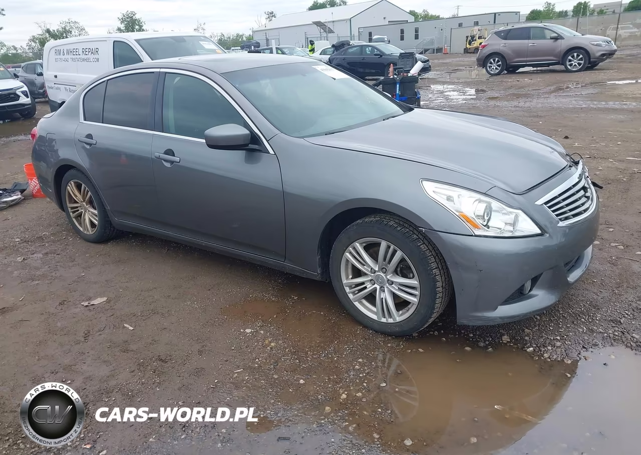 2013 Infiniti G37X