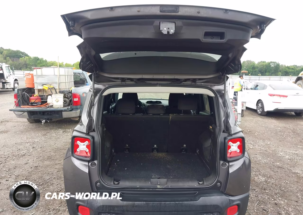 2017 Jeep Renegade Sport 4X4 VIN:ZACCJBAB8HPG01023 - 18