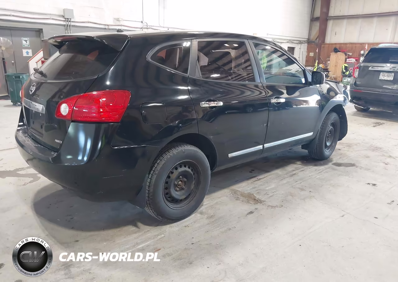 2013 Nissan Rogue S VIN:JN8AS5MV8DW627098 - 4