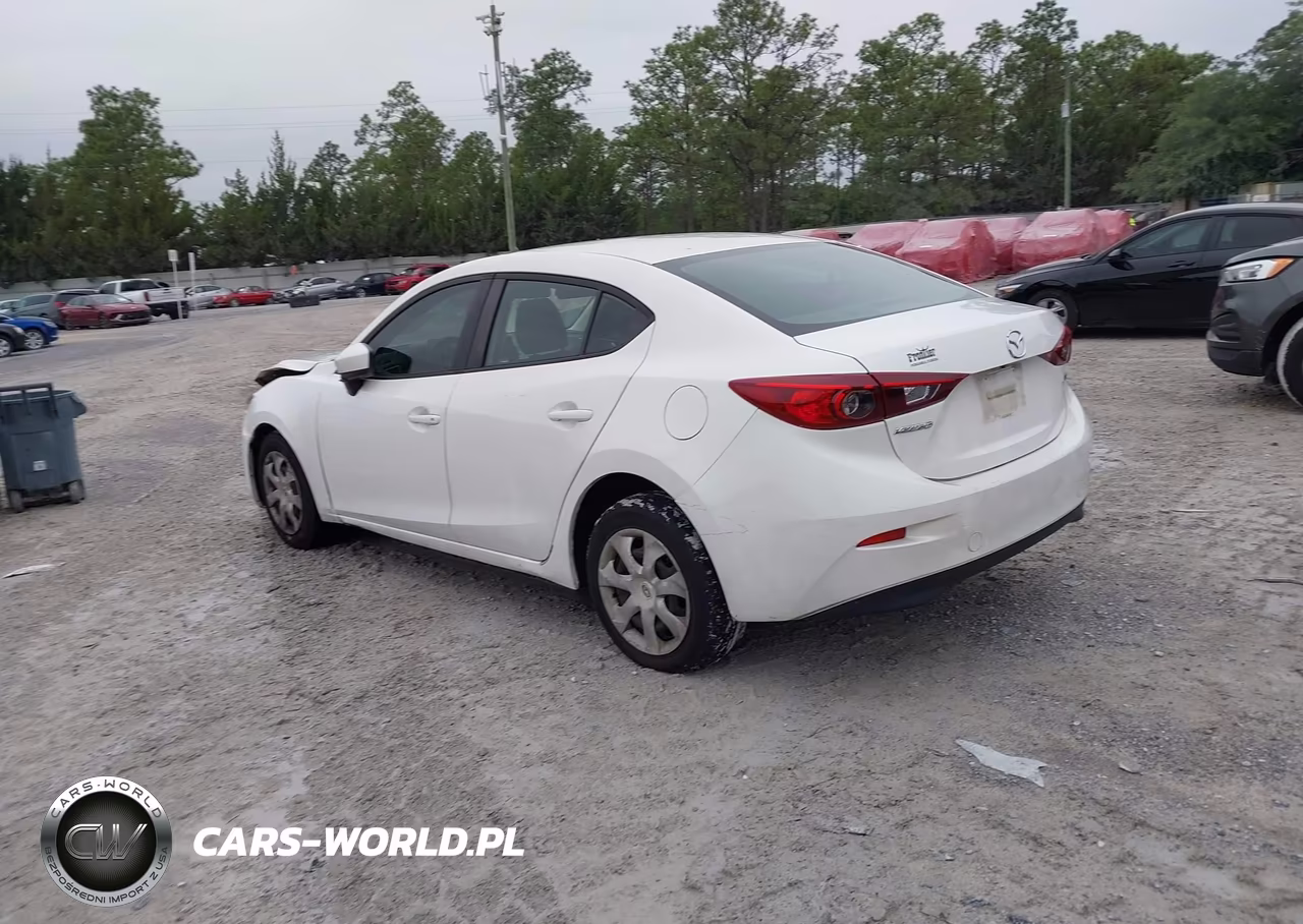 2018 Mazda Mazda3 Sport VIN:3MZBN1U78JM159691 - 3