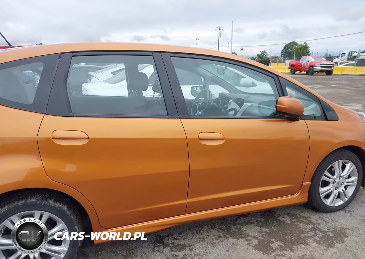 2009 Honda Fit Sport VIN:JHMGE88419S061637 - 14