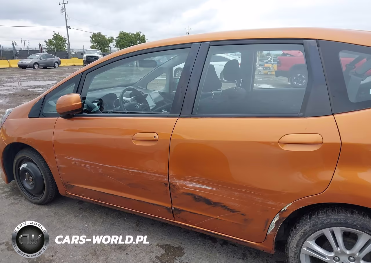 2009 Honda Fit Sport VIN:JHMGE88419S061637 - 15