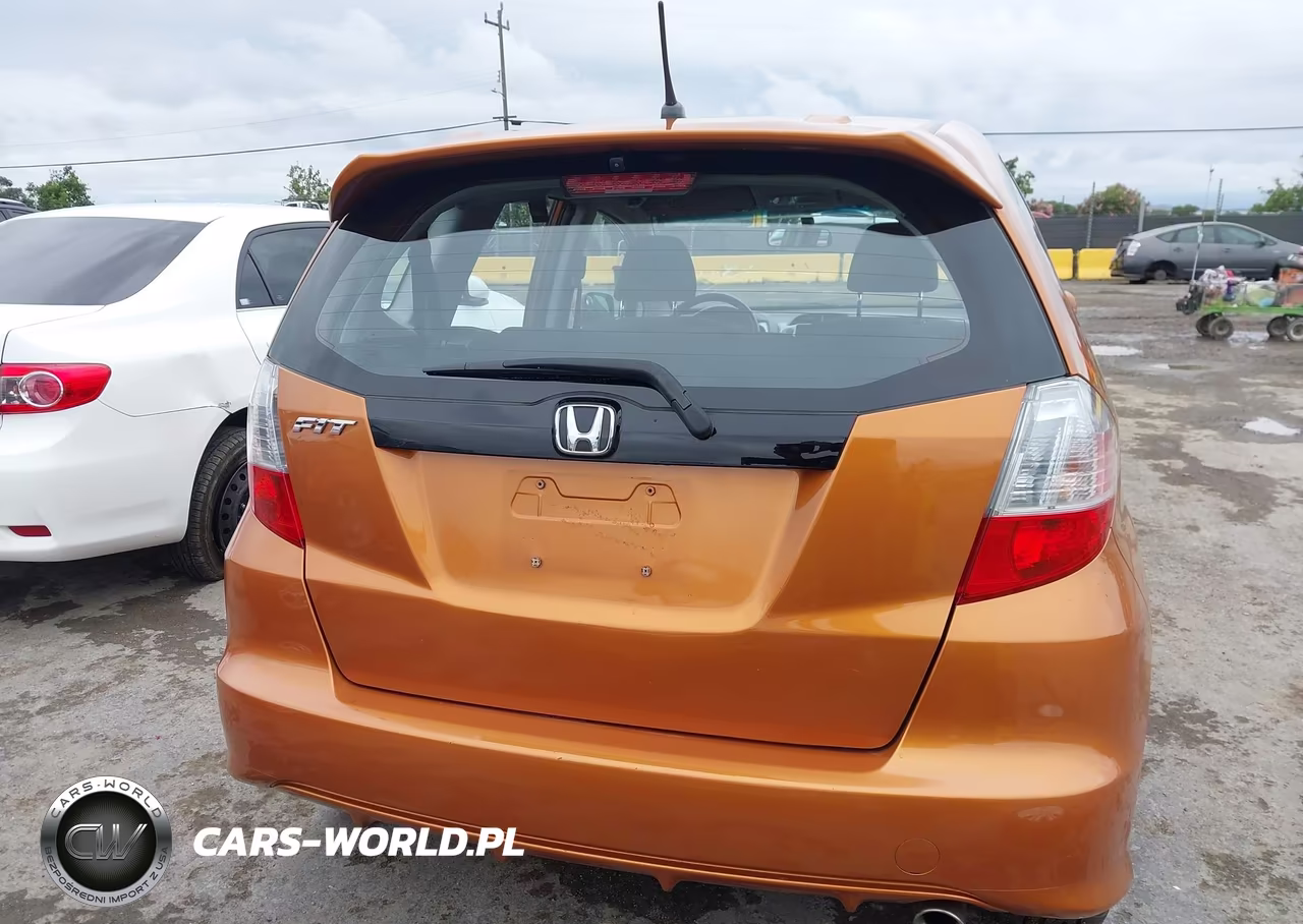 2009 Honda Fit Sport VIN:JHMGE88419S061637 - 17