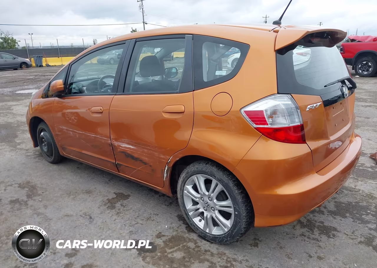 2009 Honda Fit Sport VIN:JHMGE88419S061637 - 3