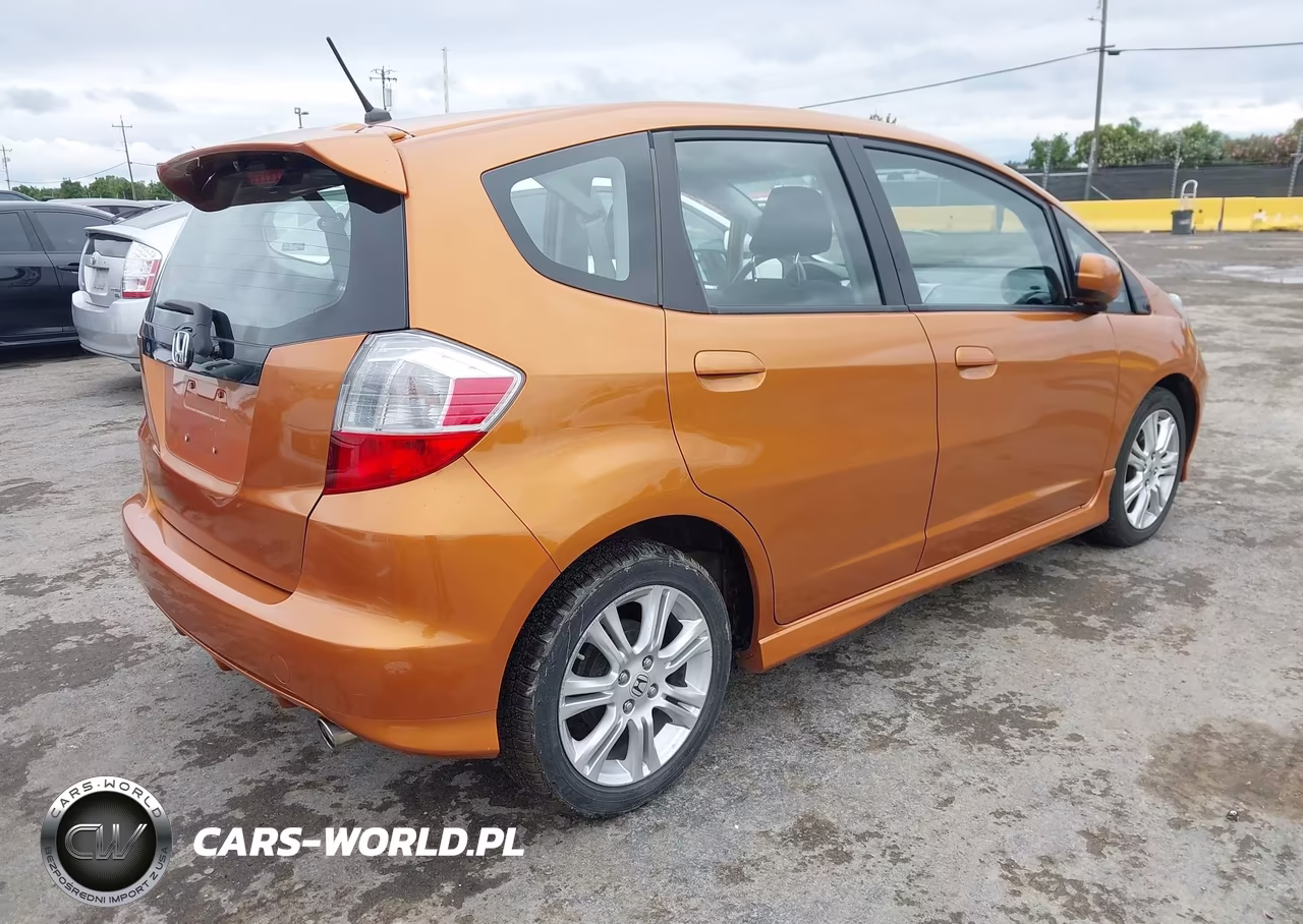 2009 Honda Fit Sport VIN:JHMGE88419S061637 - 4