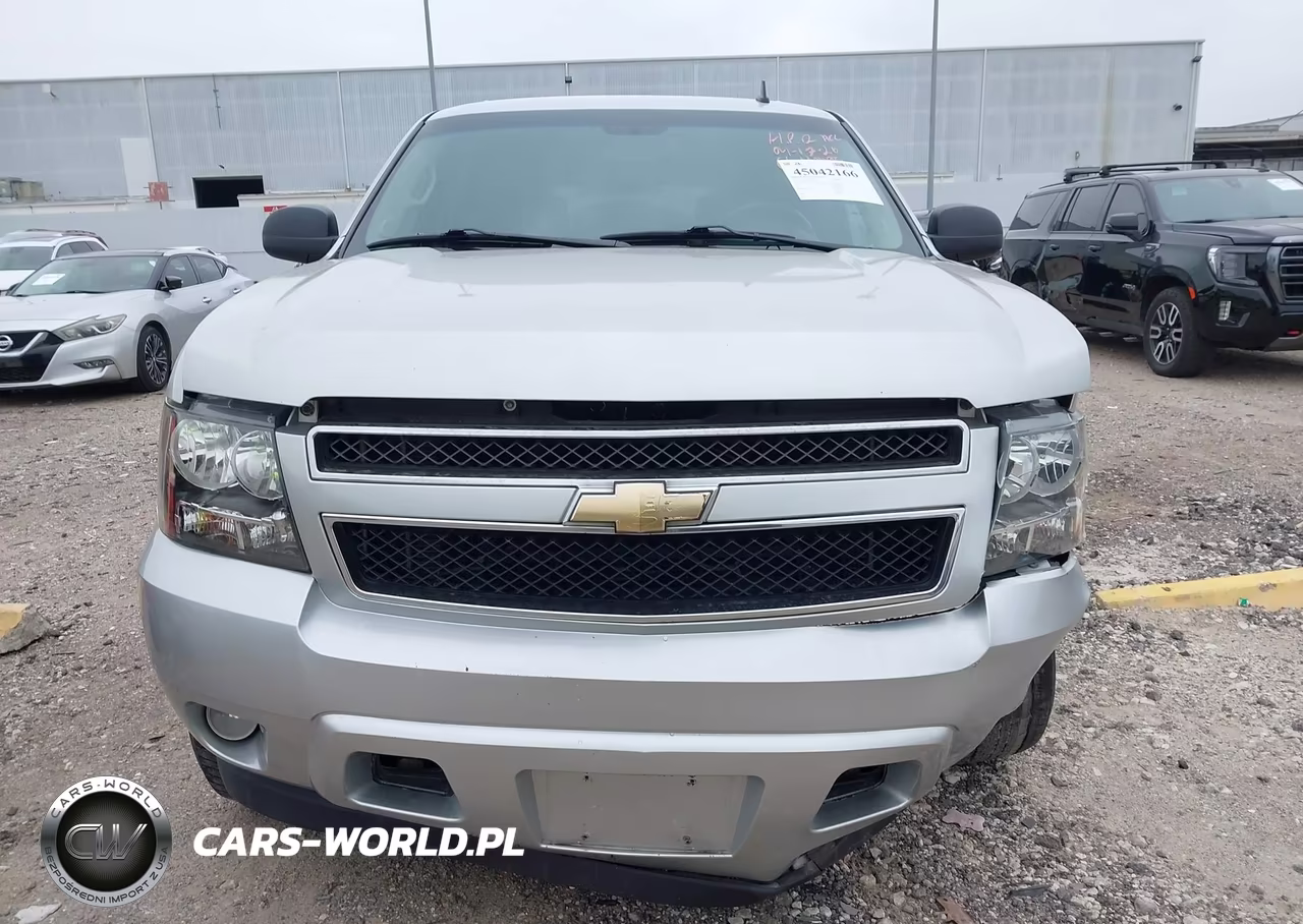 2010 Chevrolet Tahoe Ls VIN:1GNMCAE38AR184660 - 12