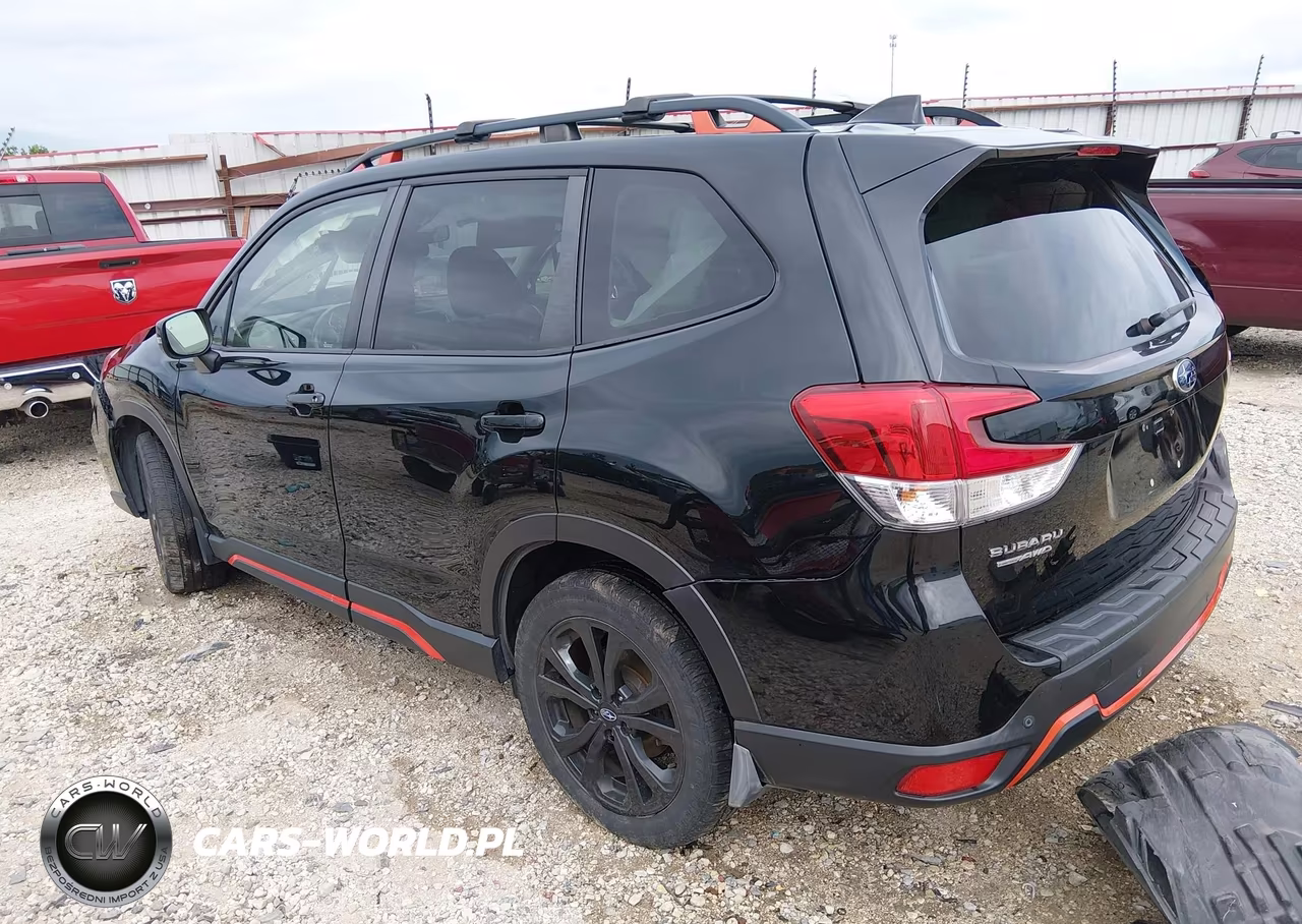 2020 Subaru Forester Sport VIN:JF2SKAMC3LH532041 - 3