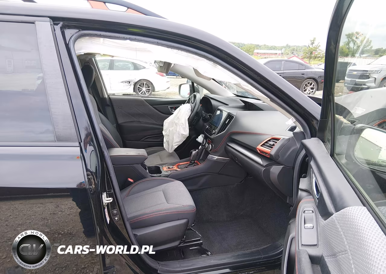 2020 Subaru Forester Sport VIN:JF2SKAMC3LH532041 - 5
