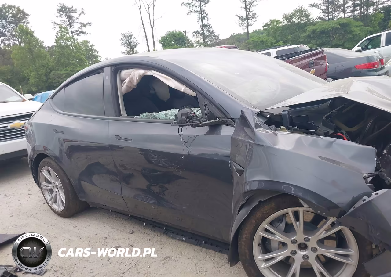 2021 Tesla Model Y Long Range Dual Motor All-Wheel Drive VIN:5YJYGDEE5MF083376 - 13