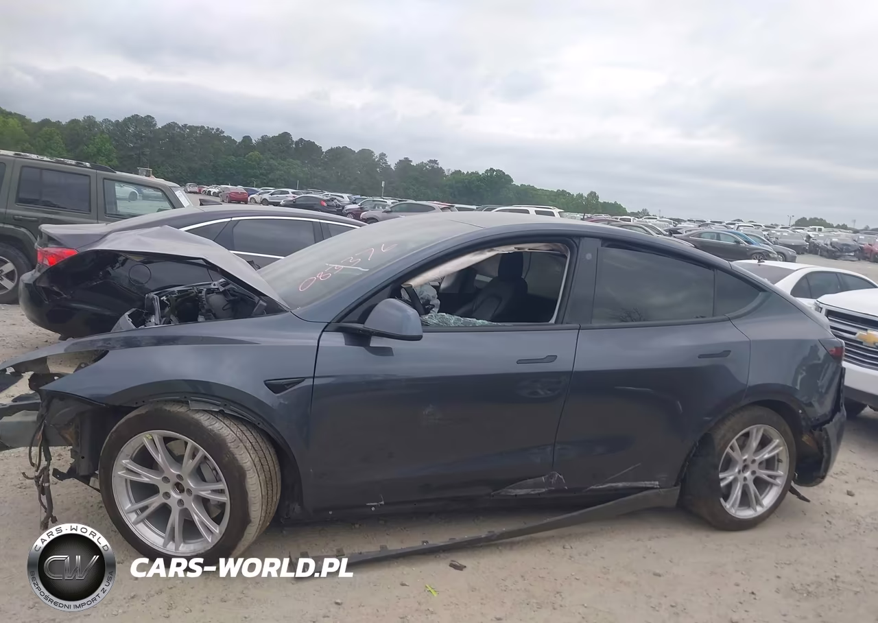 2021 Tesla Model Y Long Range Dual Motor All-Wheel Drive VIN:5YJYGDEE5MF083376 - 14
