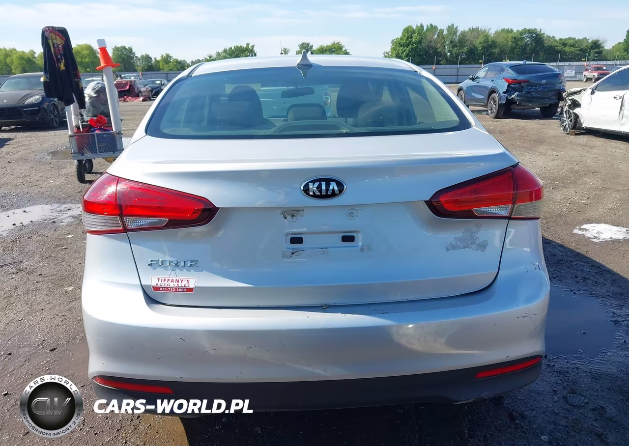 2017 Kia Forte Lx VIN:3KPFK4A79HE143605 - 16