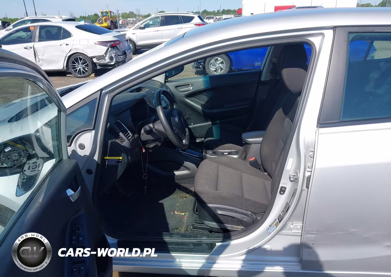 2017 Kia Forte Lx VIN:3KPFK4A79HE143605 - 17