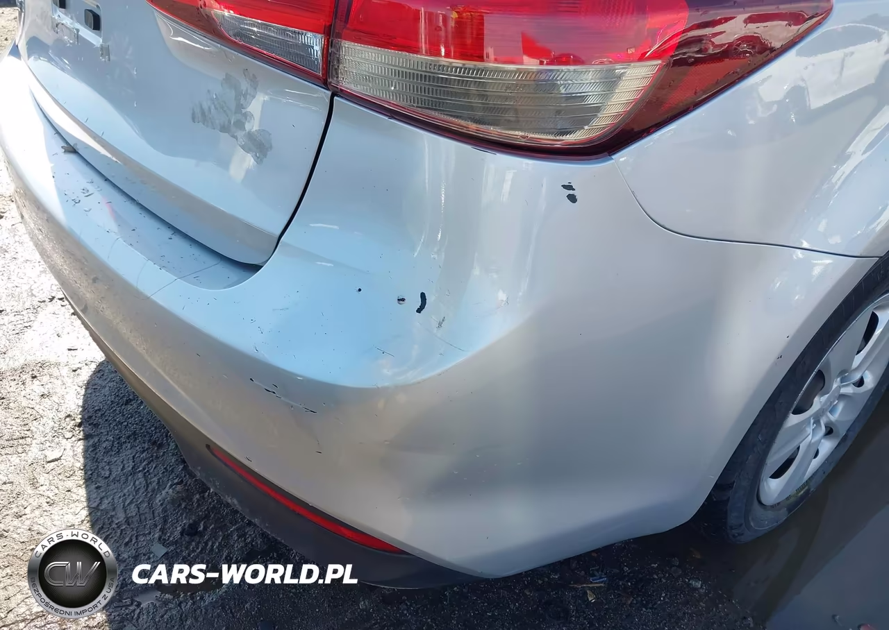 2017 Kia Forte Lx VIN:3KPFK4A79HE143605 - 18
