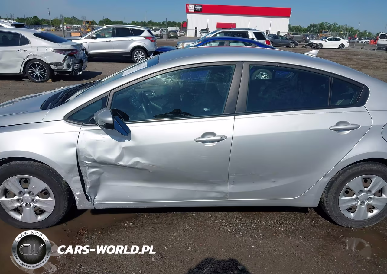 2017 Kia Forte Lx VIN:3KPFK4A79HE143605 - 6