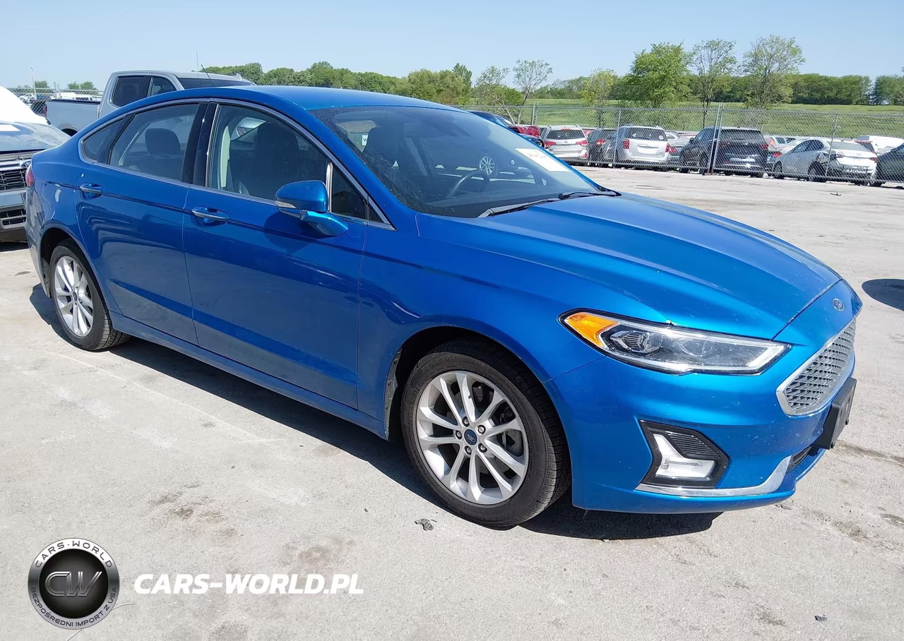 2019 Ford Fusion Energi Titanium – zdjęcie 1 z 16