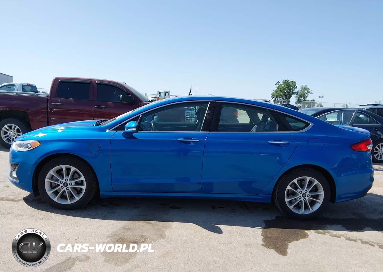 2019 Ford Fusion Energi Titanium VIN:3FA6P0SU5KR137613 - 14