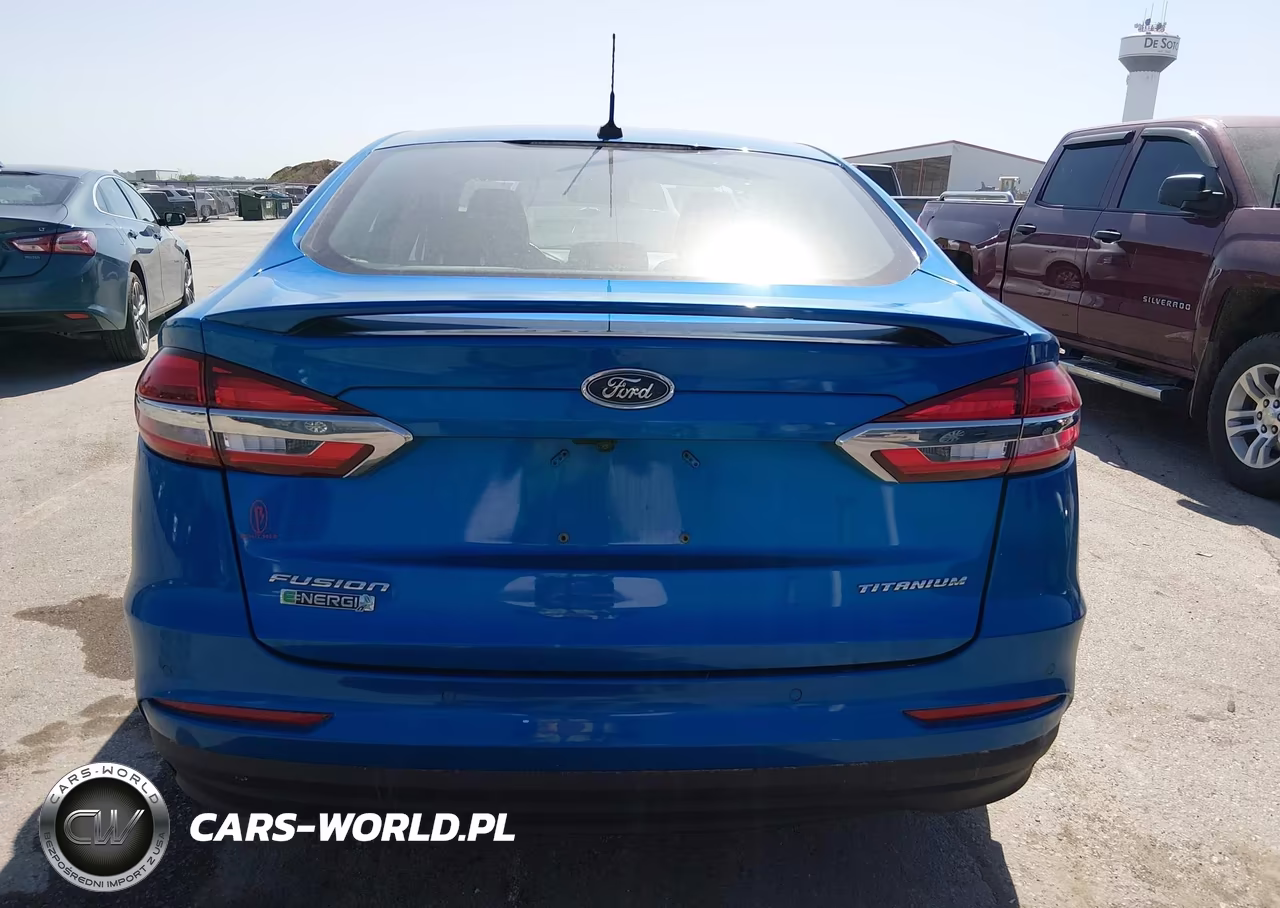 2019 Ford Fusion Energi Titanium VIN:3FA6P0SU5KR137613 - 16