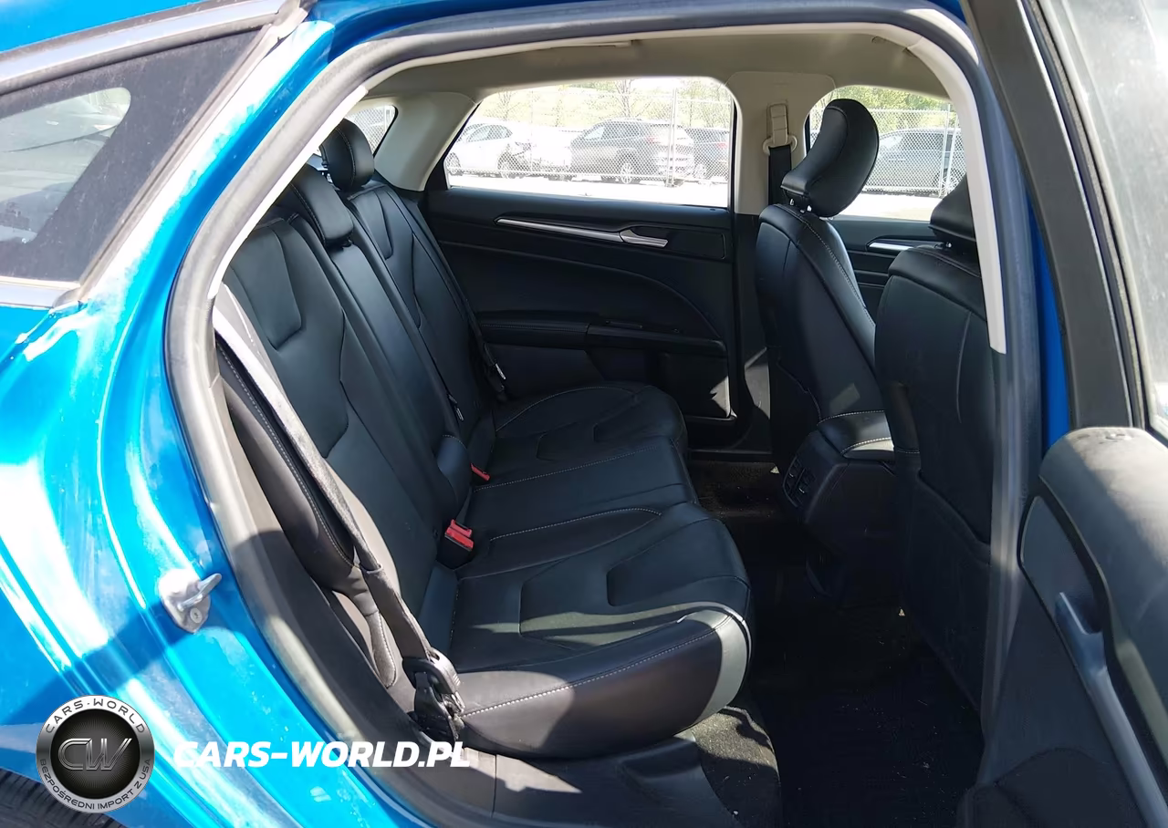 2019 Ford Fusion Energi Titanium VIN:3FA6P0SU5KR137613 - 8