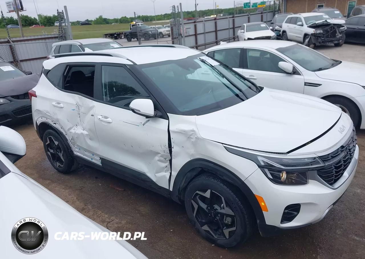 2025 Kia Seltos S VIN:KNDEU2AA8S7731847 - 13