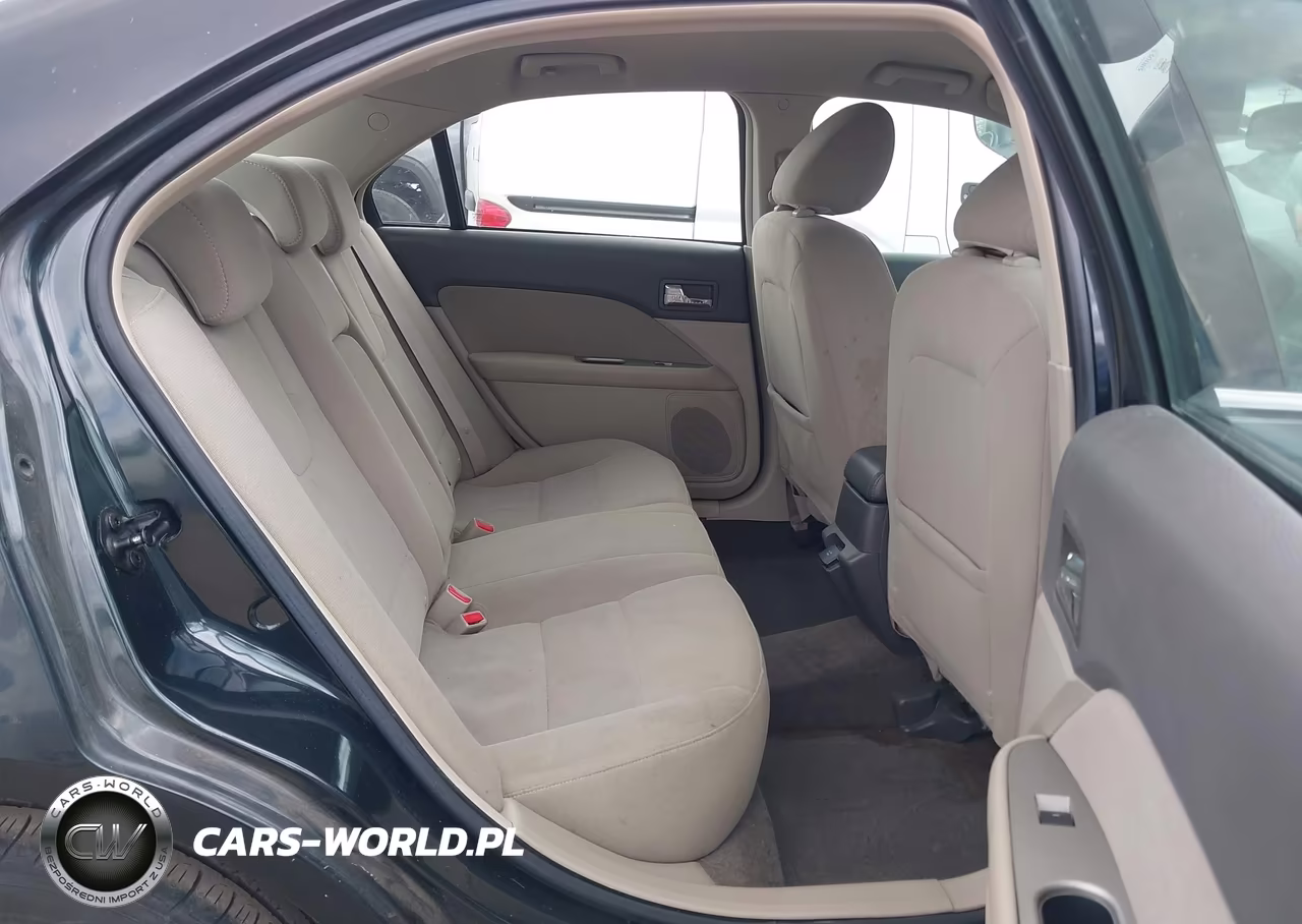 2010 Ford Fusion Hybrid VIN:3FADP0L30AR390821 - 8